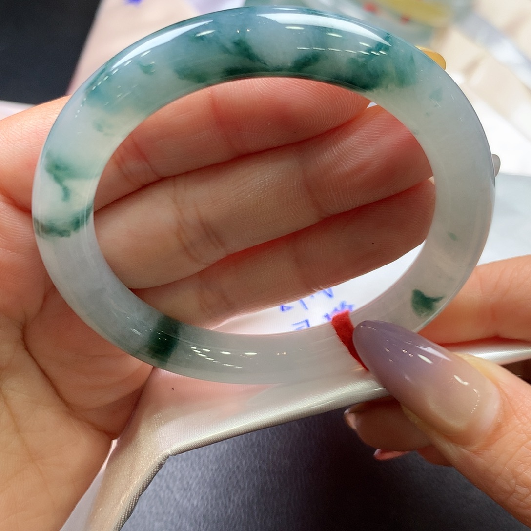 翡翠未镶嵌手镯57圆