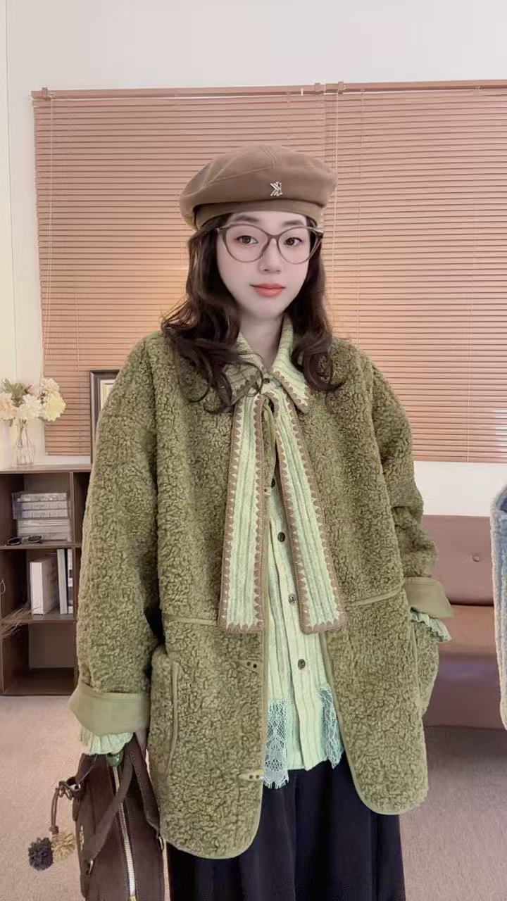 【牛角扣羊羔毛外套】2025新款复古长袖外套慵懒风保暖