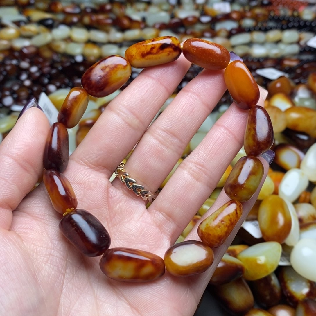 和田玉手链未镶嵌笑**生