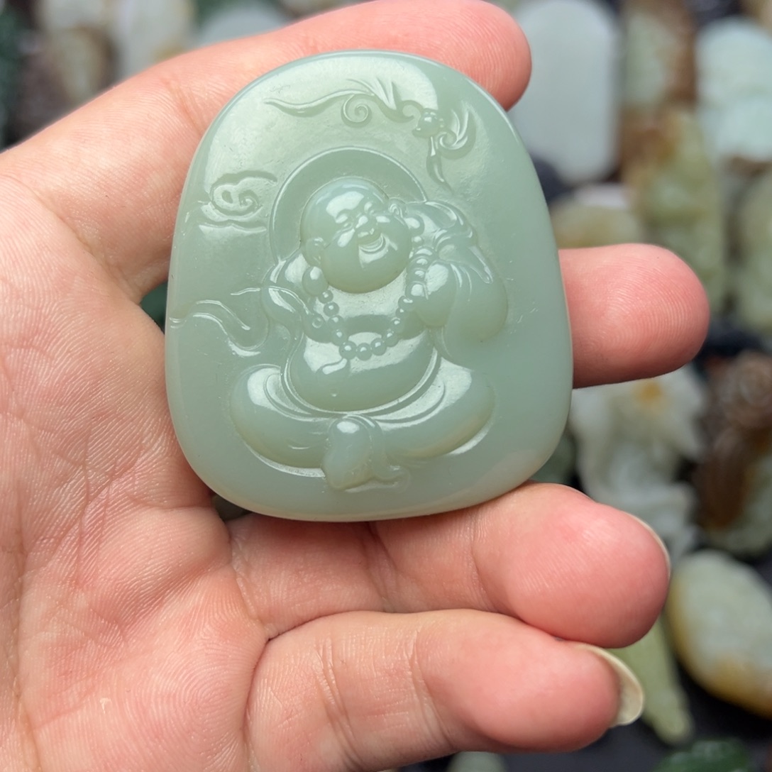 和田玉未镶嵌把件