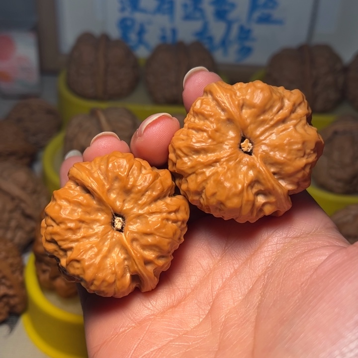 核桃Y****饭蛙蛙39。。。。。。。色差