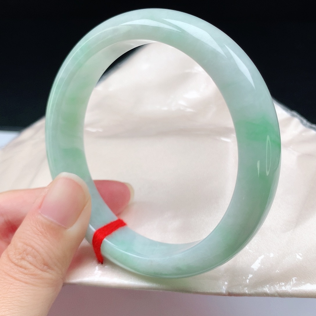 未镶嵌手镯翡翠60圈