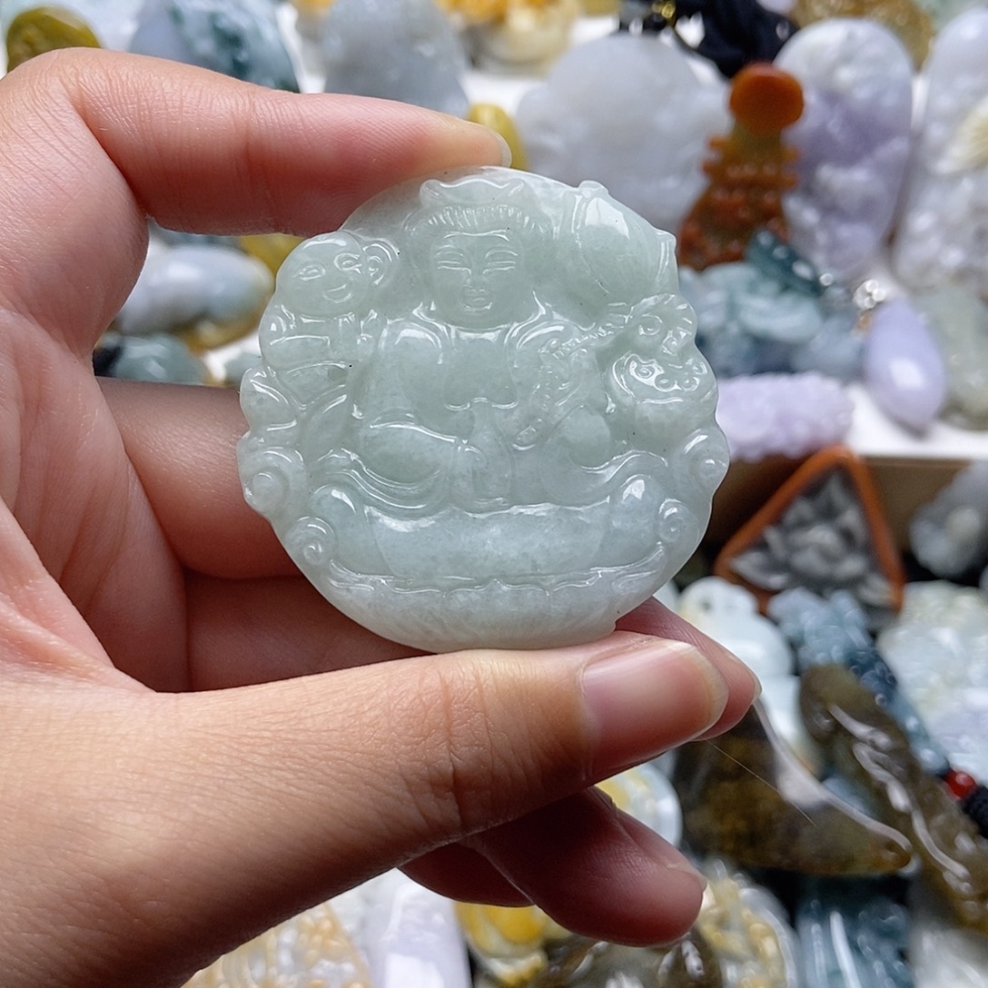翡翠未镶嵌颈饰翡翠