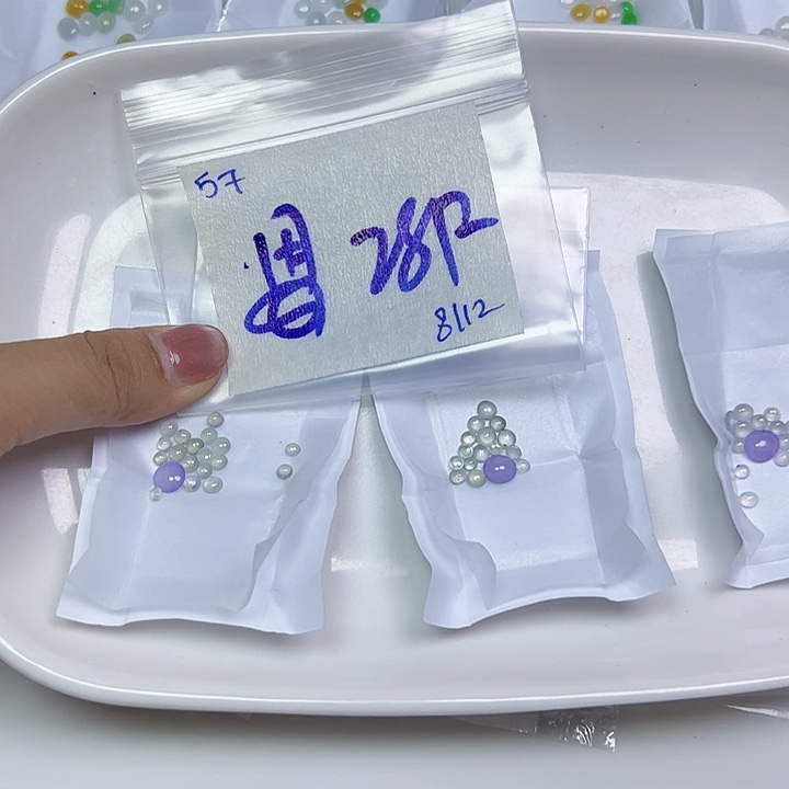 未镶嵌定制翡翠恩*不