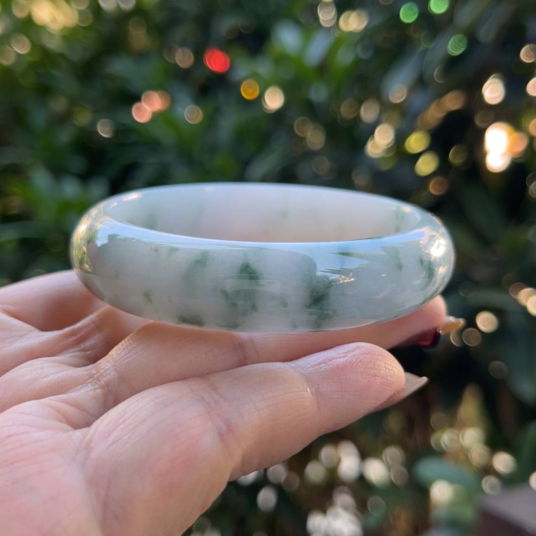 翡翠未镶嵌手镯56正圈