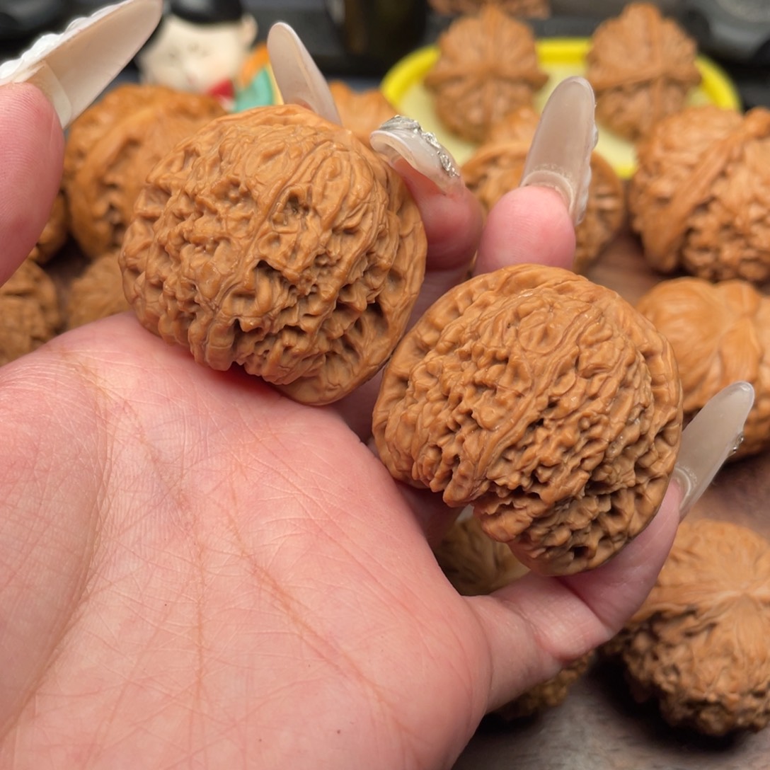 文玩核桃吊坠全品，蚂蚁纹南疆40.5