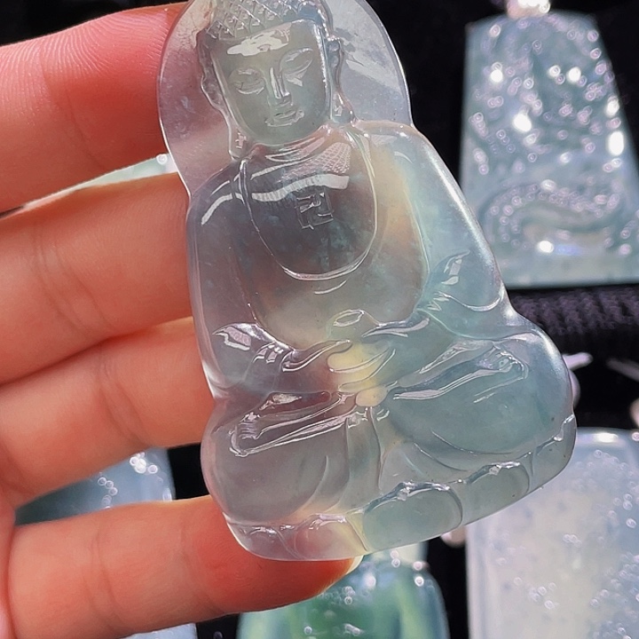 翡翠颈饰未镶嵌47，