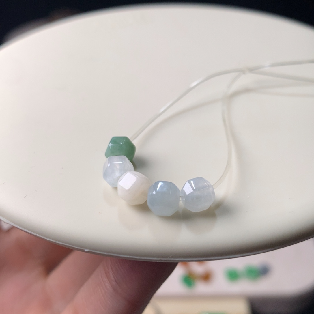 翡翠散珠天然翡翠