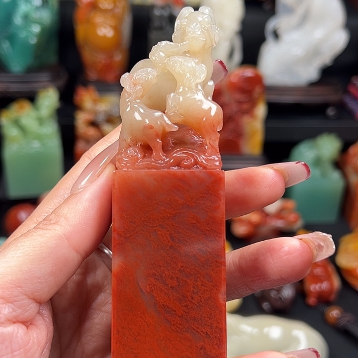 得***然寿山石高山水冻石