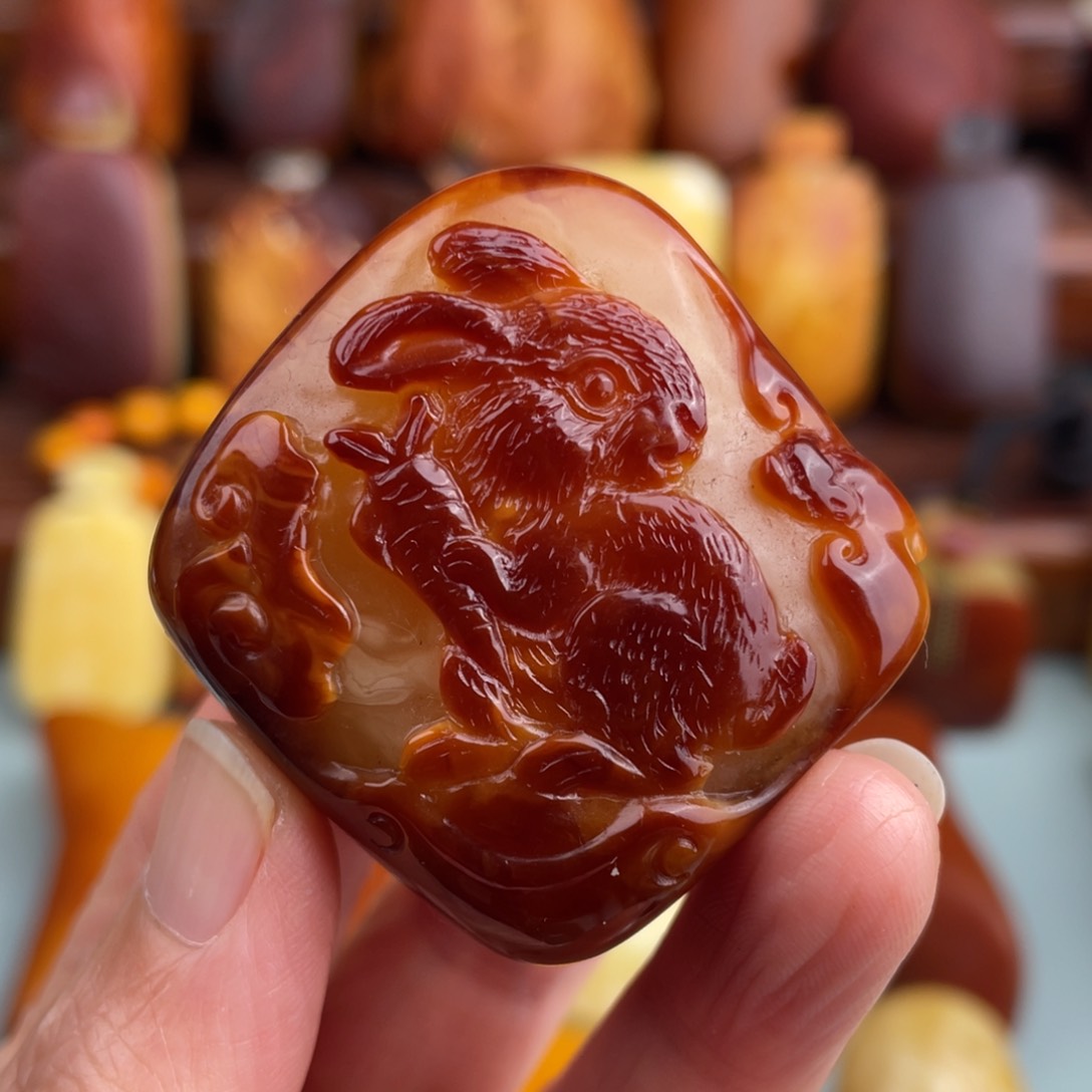 定制琥珀未镶嵌蜜蜡吊坠