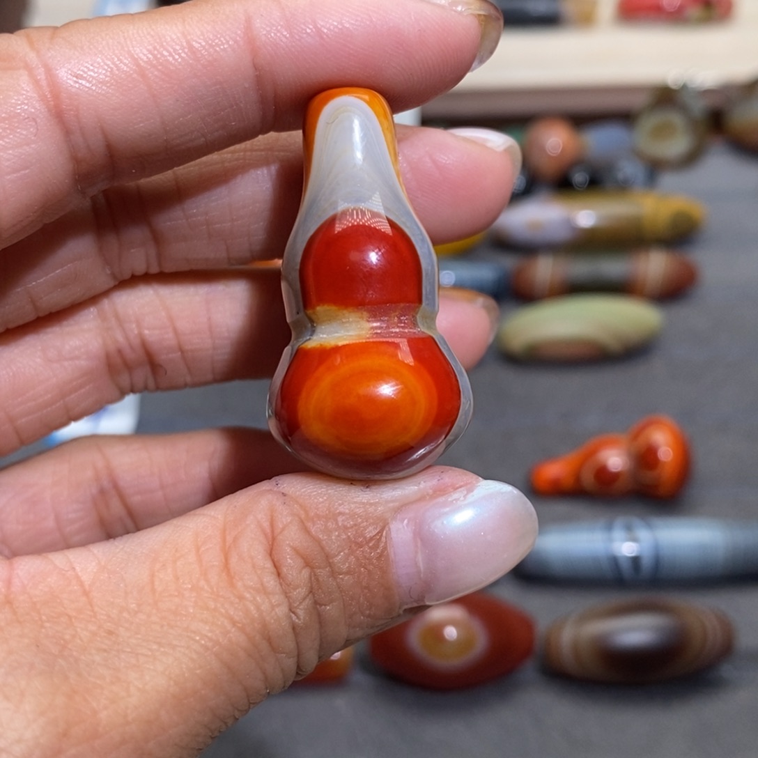 默***酒玛瑙/玉髓合金手链