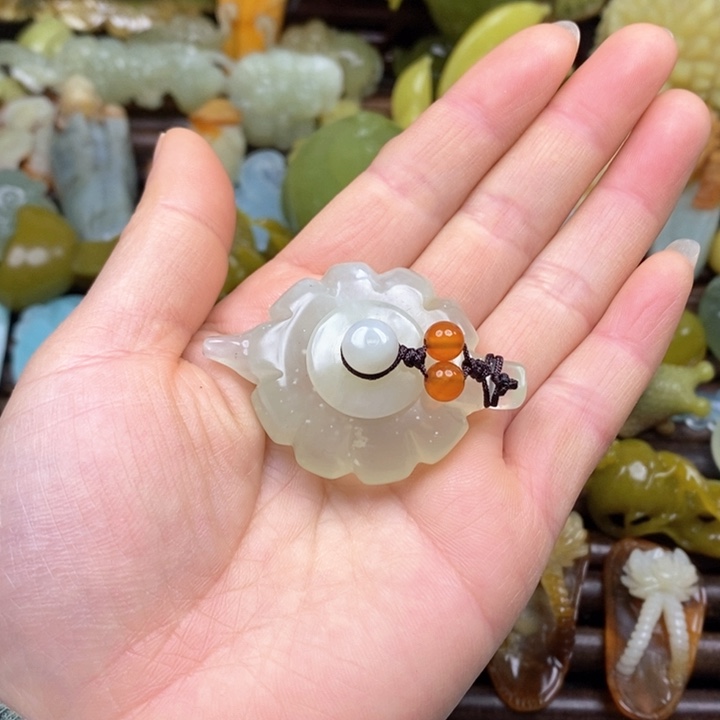 蛇纹石玉手把未镶嵌