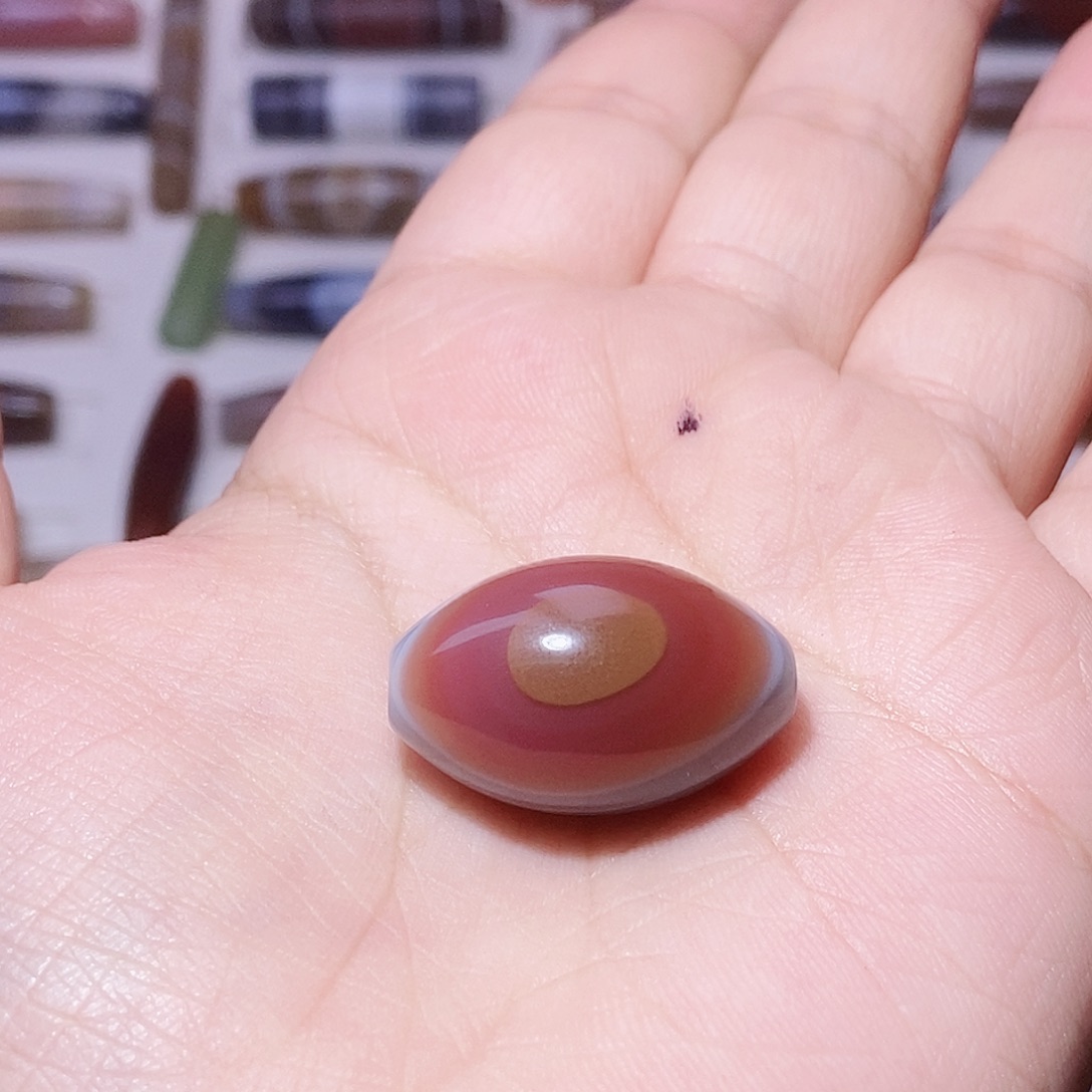 重***家玛瑙/玉髓未镶嵌颈饰