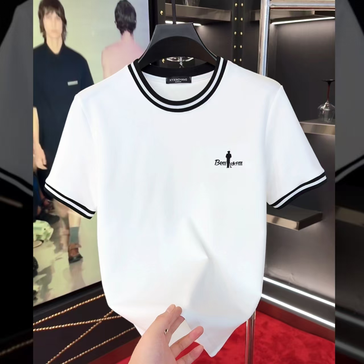 2025秋冬新款男士经典短袖T恤【黑色小人】轻奢百搭时尚休闲潮流修 