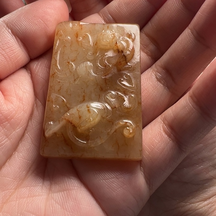 一***伴和田玉未镶嵌颈饰