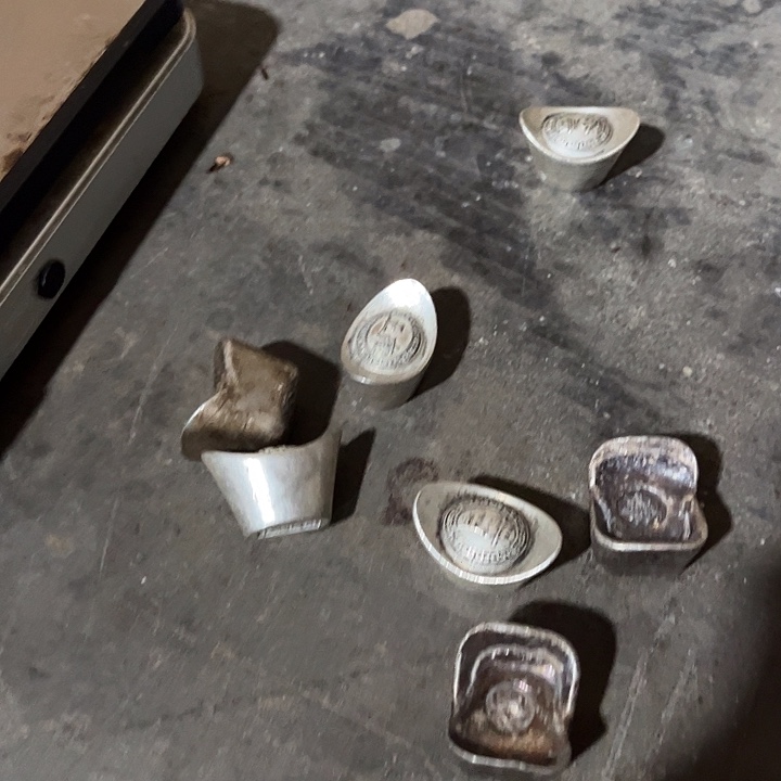 琉璃手工艺品老房子过没有坏的