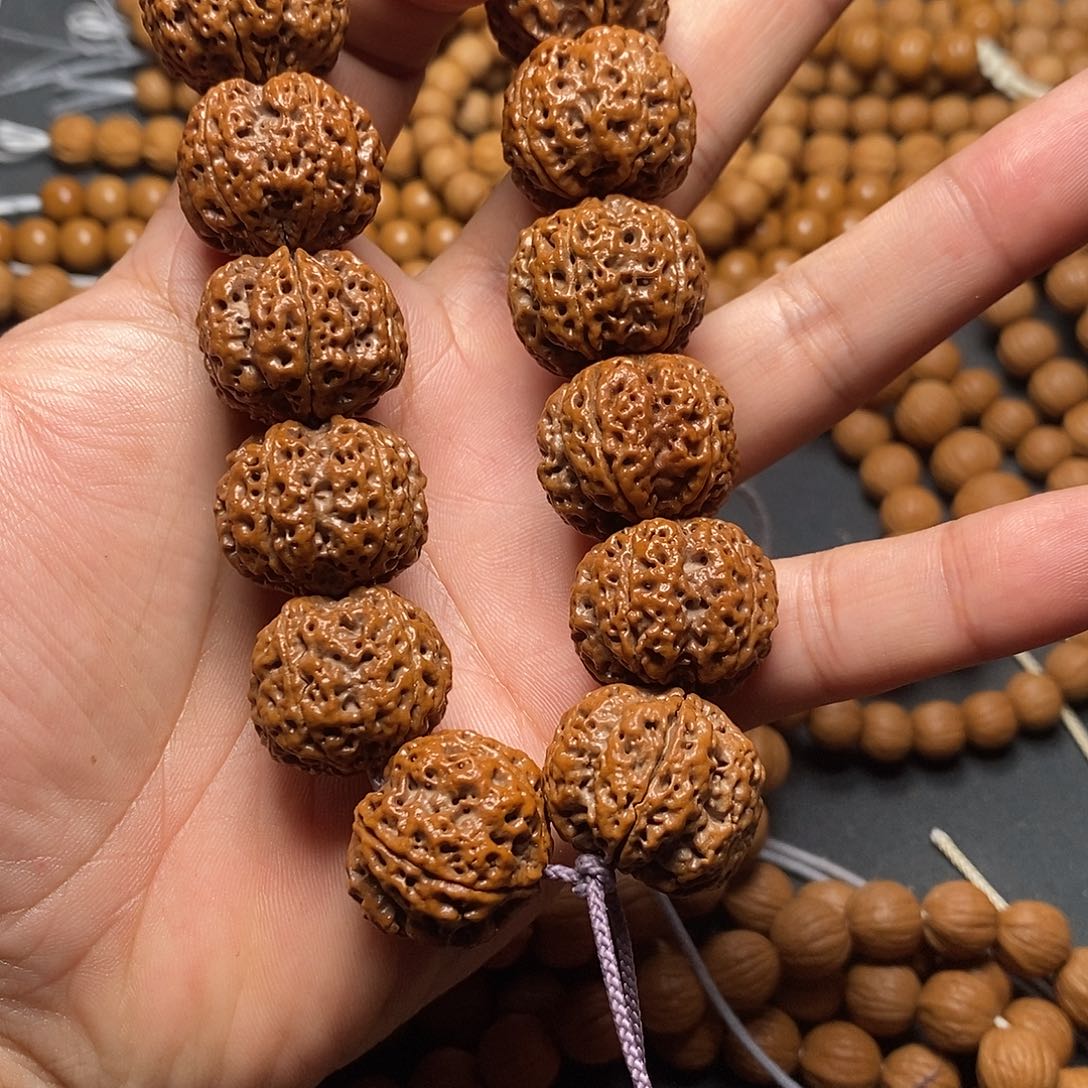 8****猴头核桃手串大金刚