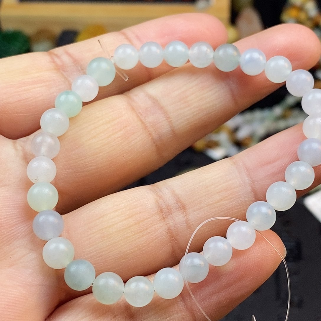 未镶嵌翡翠手串卡6