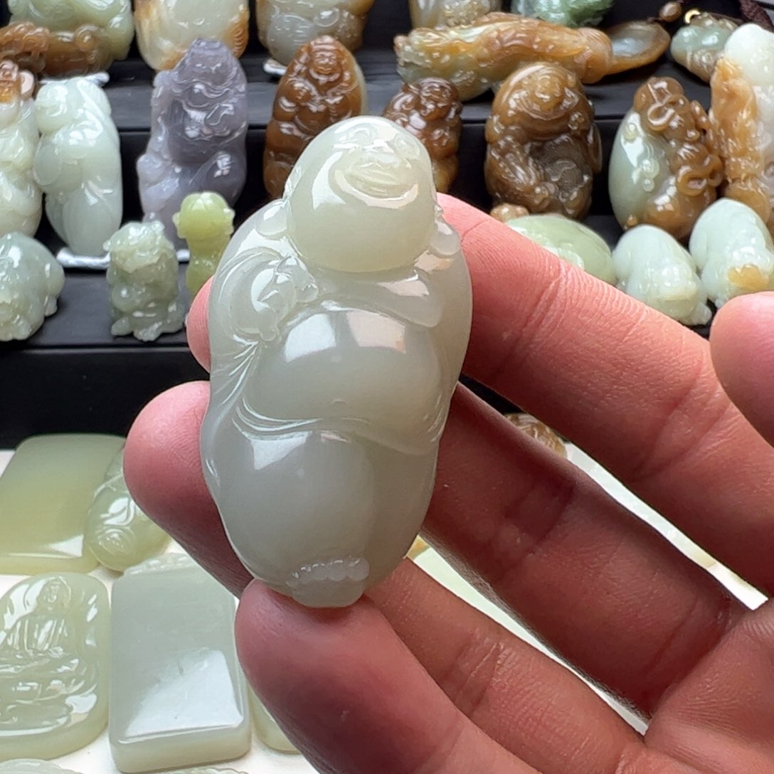 和田玉颈饰未镶嵌