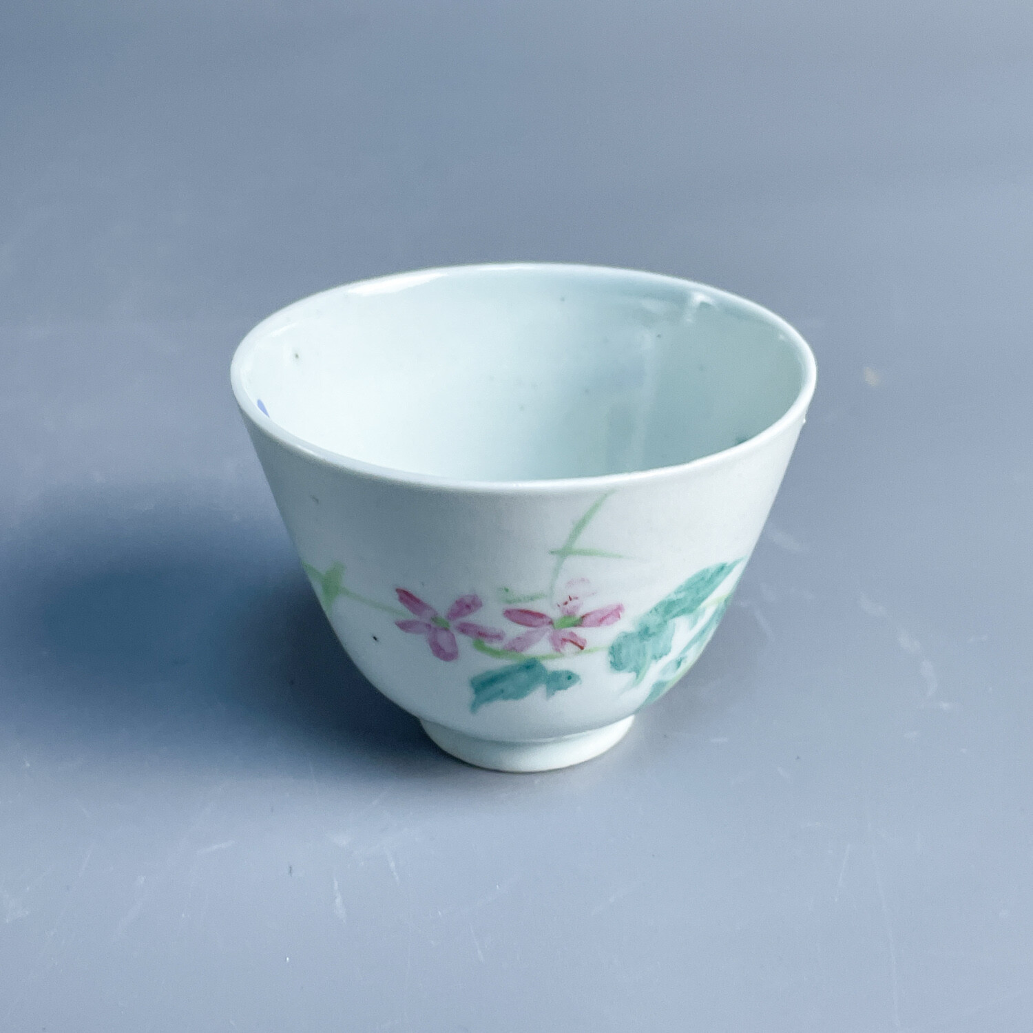 M25KP003936 - 民国粉彩花卉杯