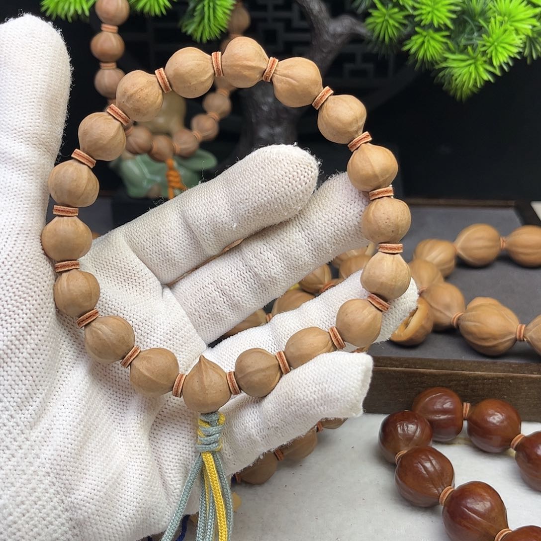 手串/手链橄榄核走*1.3三花铁核