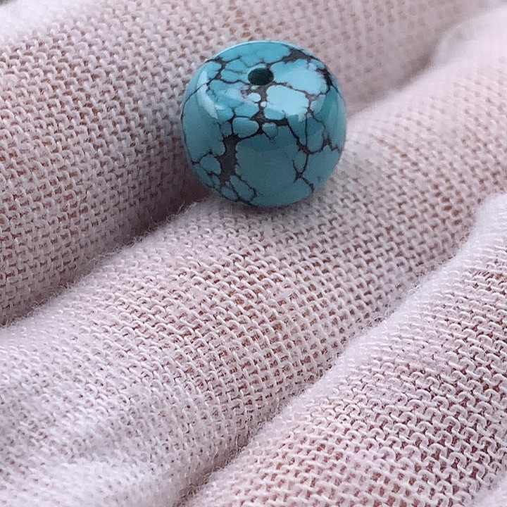 祺****绿松石未镶嵌配饰j