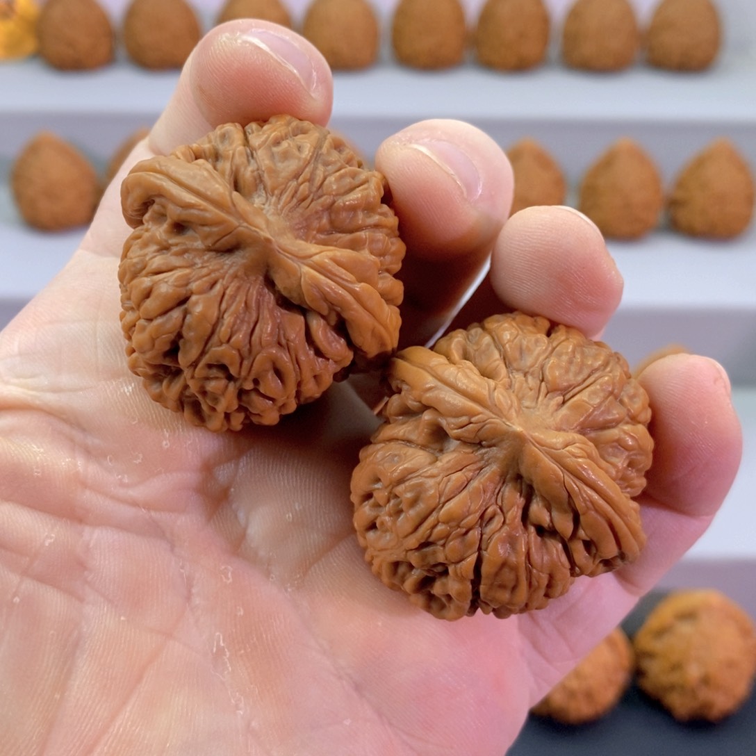 文玩核桃把件38全品莲花