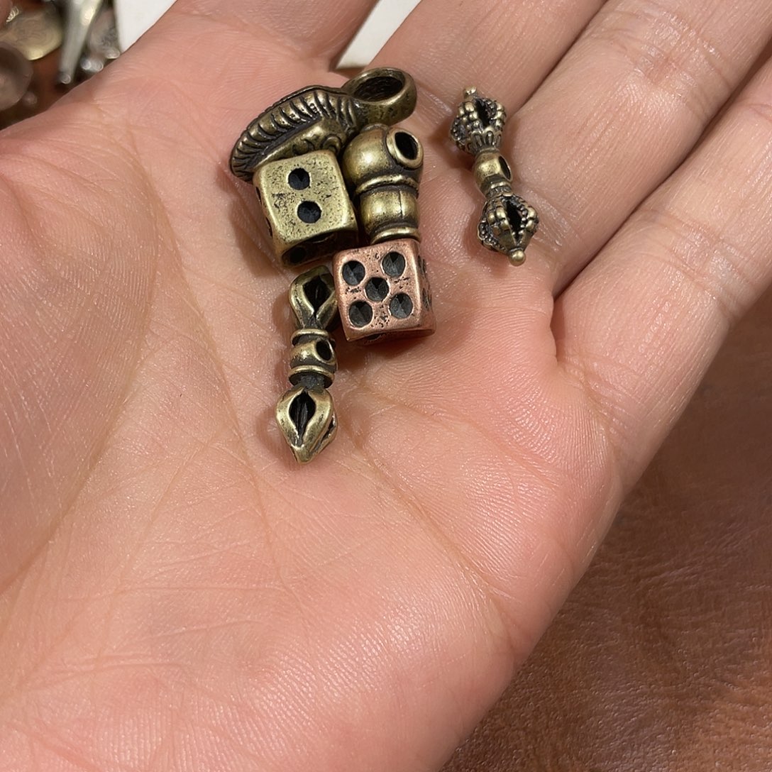 东西很好看很好看