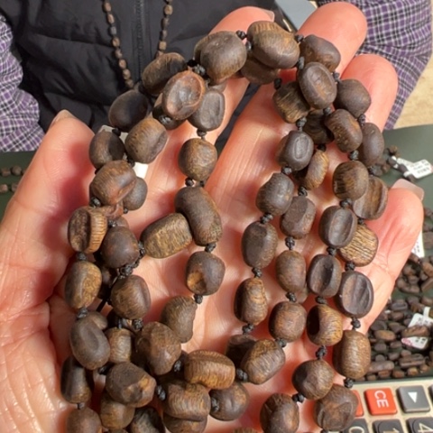 沉香手串乌身虫漏红土沉水23克卡0.6多样性发1条