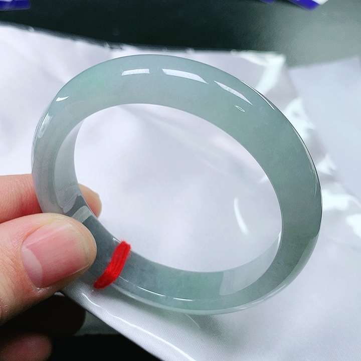 翡翠手镯（圆镯）未镶嵌翡翠手镯未镶嵌