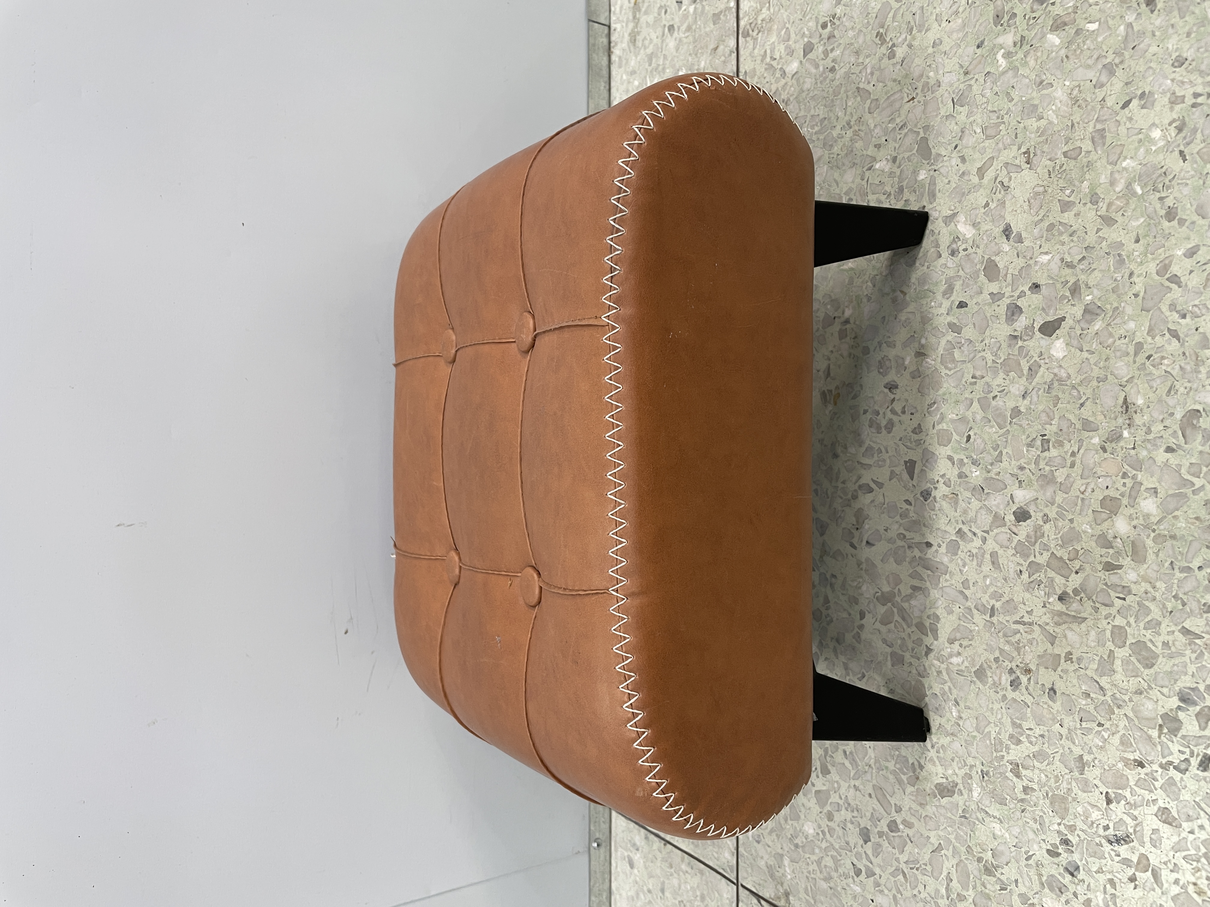 家用矮凳便携柔软皮凳子颜色随机