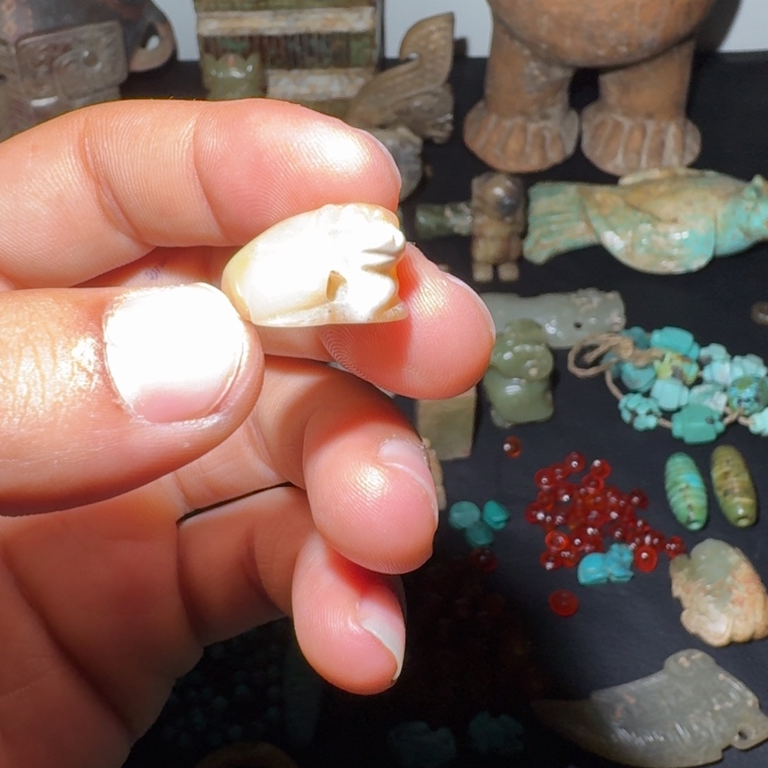 阿***菲和田玉（糖玉）未镶嵌挂件