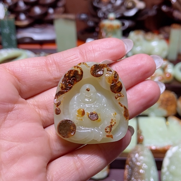 岫岩河磨玉（透闪石质玉）挂件未镶嵌