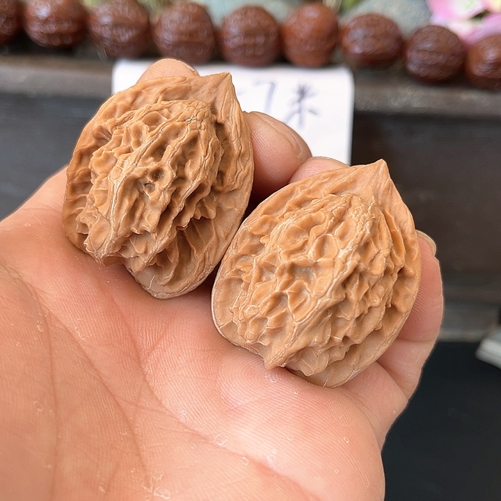 文玩核桃把件3号盘山