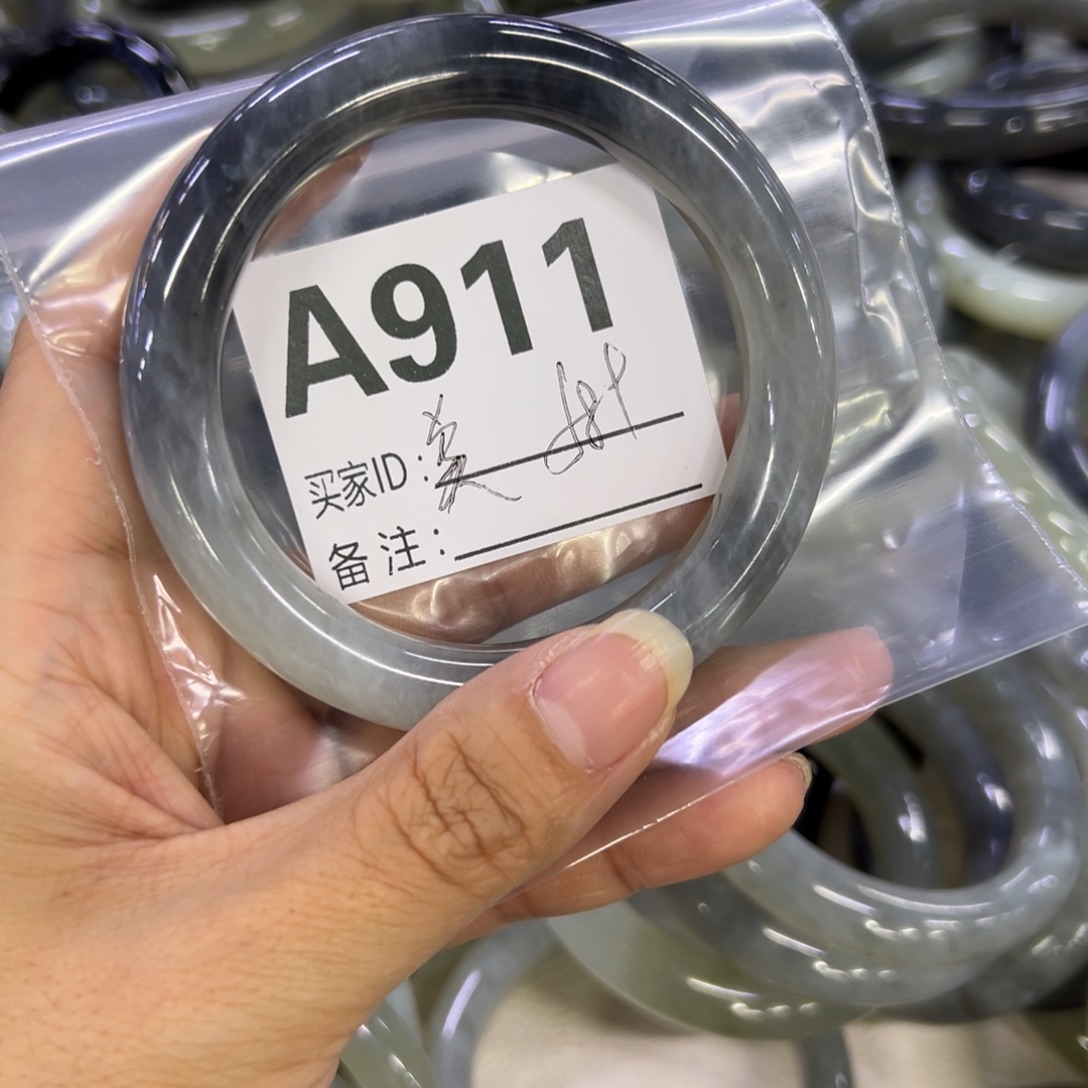 美***姐蛇纹石玉未镶嵌手镯