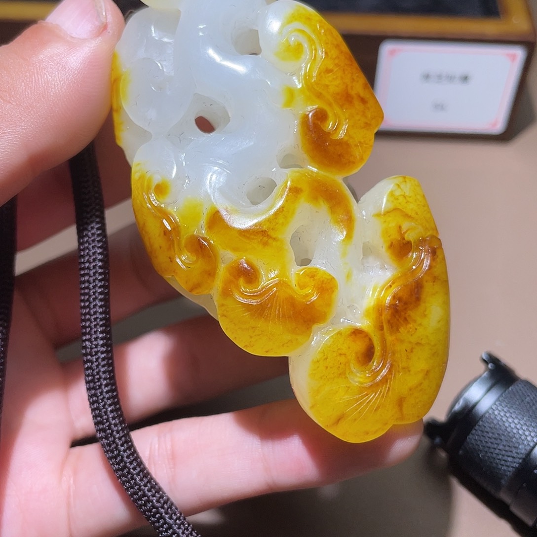 和田玉颈饰未镶嵌Z6