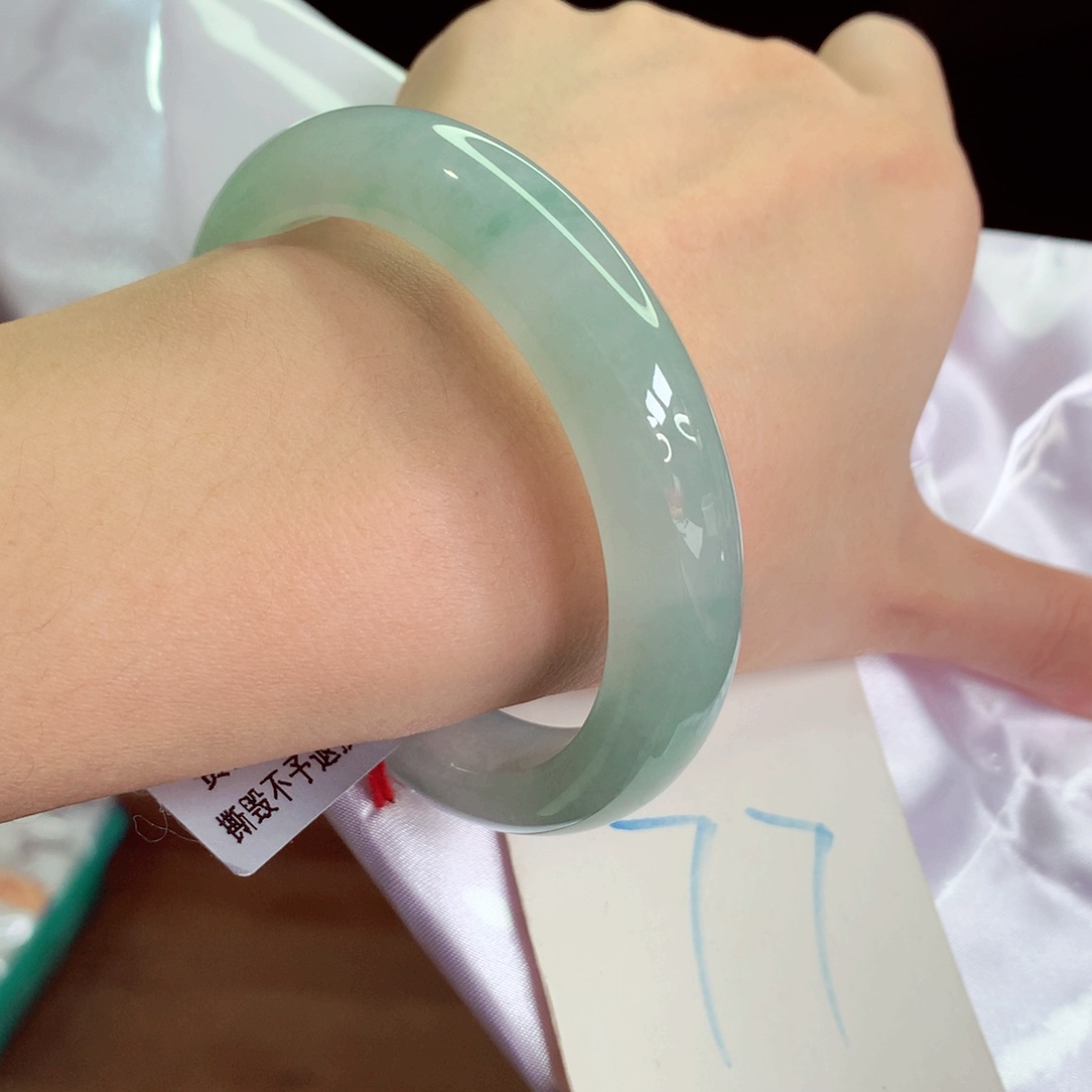 翡翠手镯未镶嵌天然缅甸翡翠A货手镯