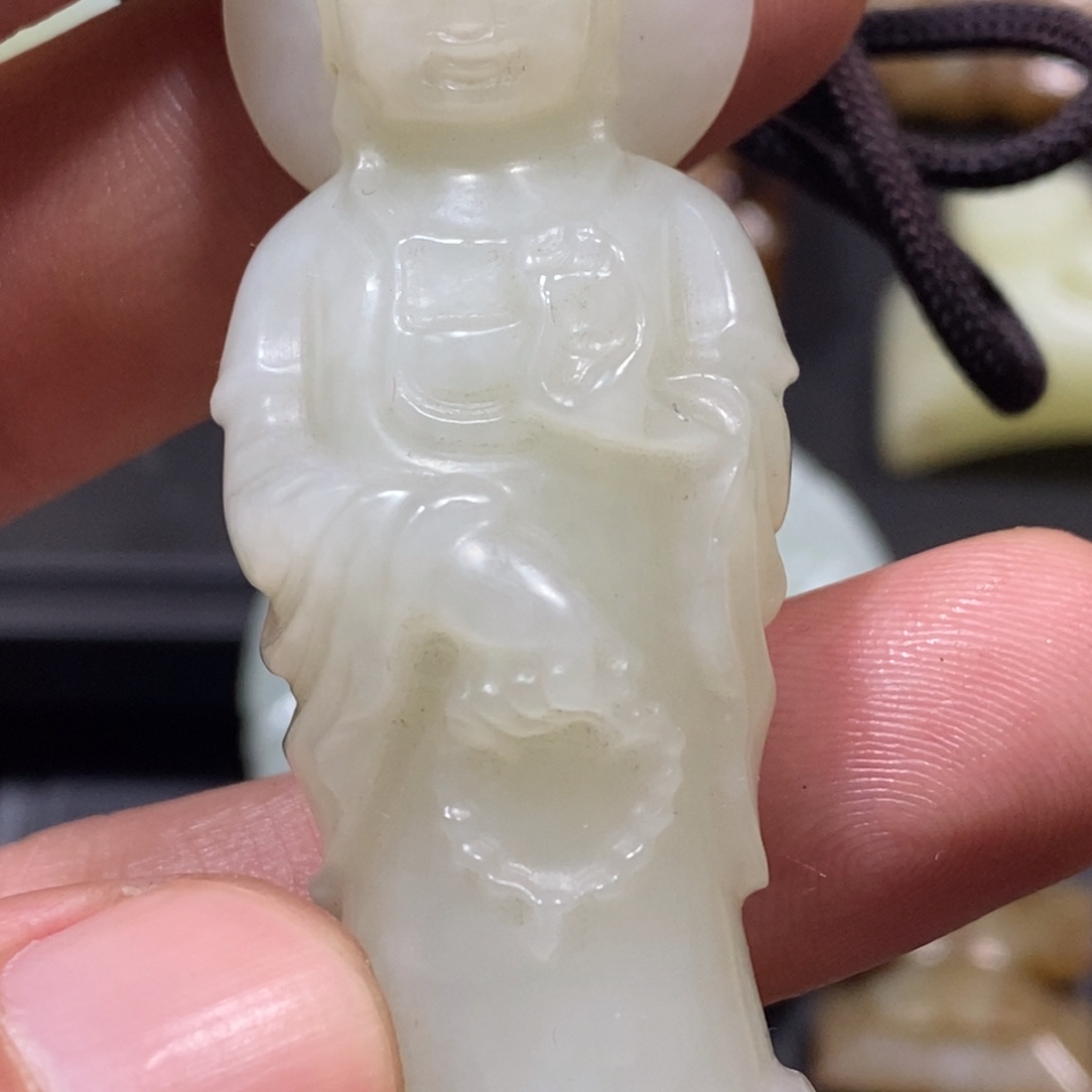 周***法和田玉（糖玉）未镶嵌颈饰