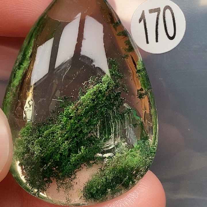 乔***乔颈饰未镶嵌水晶天然