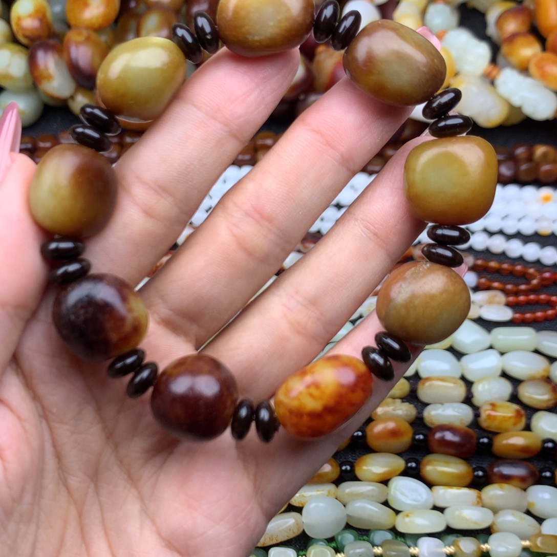 和田玉未镶嵌手链