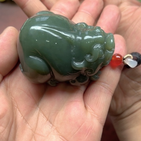 和田玉吊坠未镶嵌