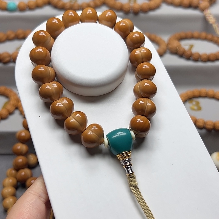 ****猴头核桃手串15➕精品屁桃福利