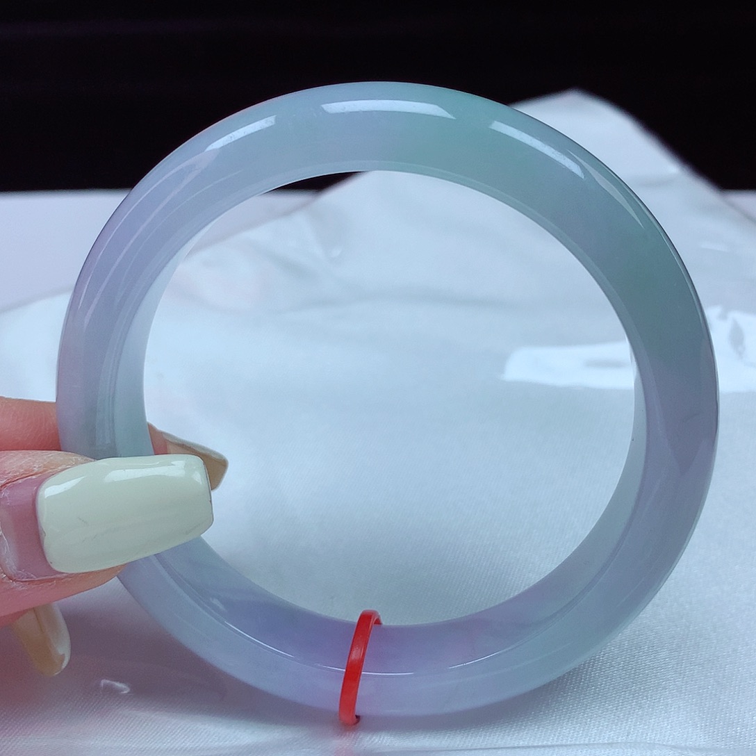 翡翠手镯未镶嵌58圈