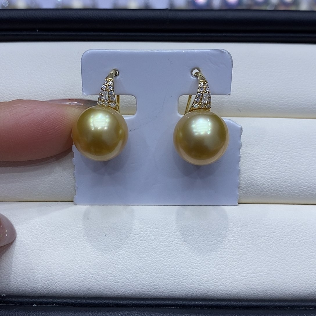 18K金镶嵌海水珍珠耳饰12到13点位