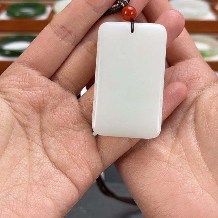 和田玉颈饰未镶嵌T****s