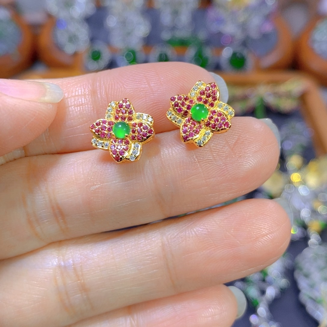 翡翠颈饰银S925镶嵌天然翡翠