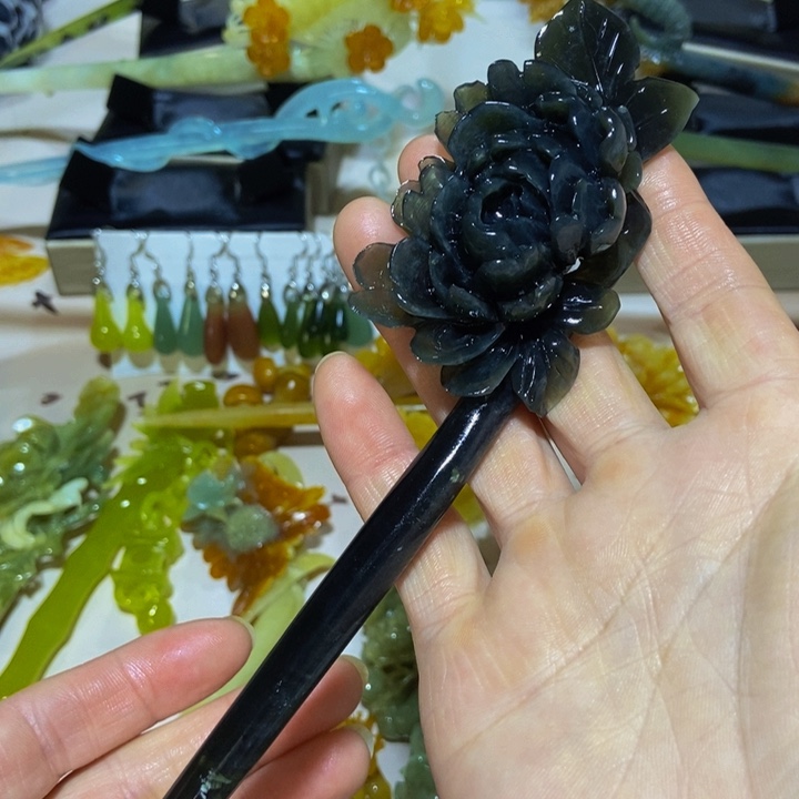 蛇纹石玉发簪未镶嵌