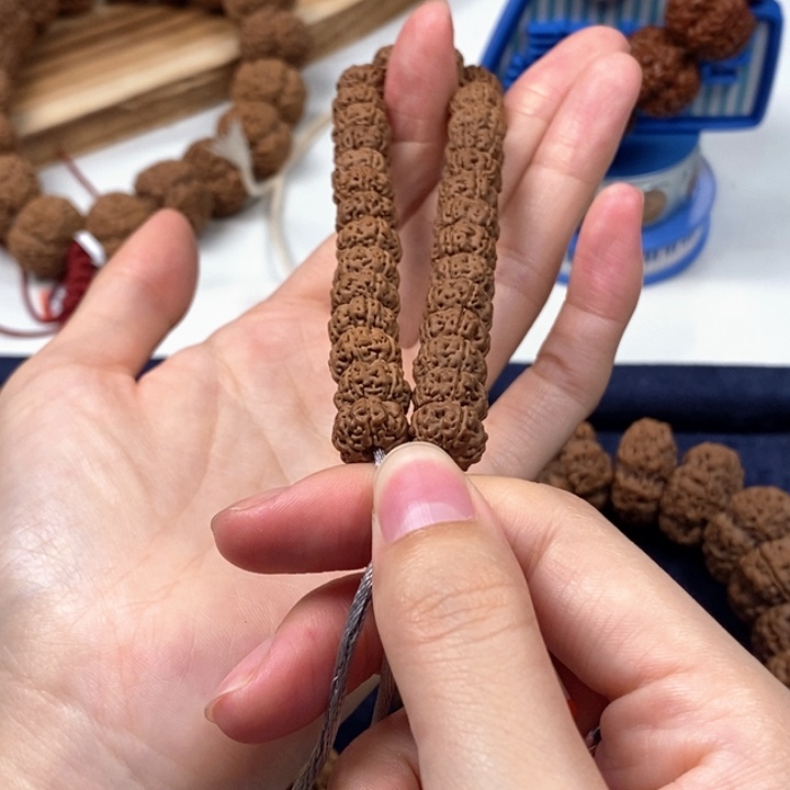 金刚菩提手串12。纯血老树王11mm