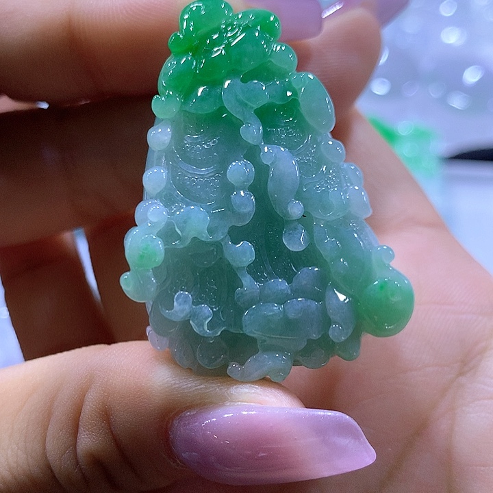 翡翠未镶嵌颈饰天然翡翠A货吊坠