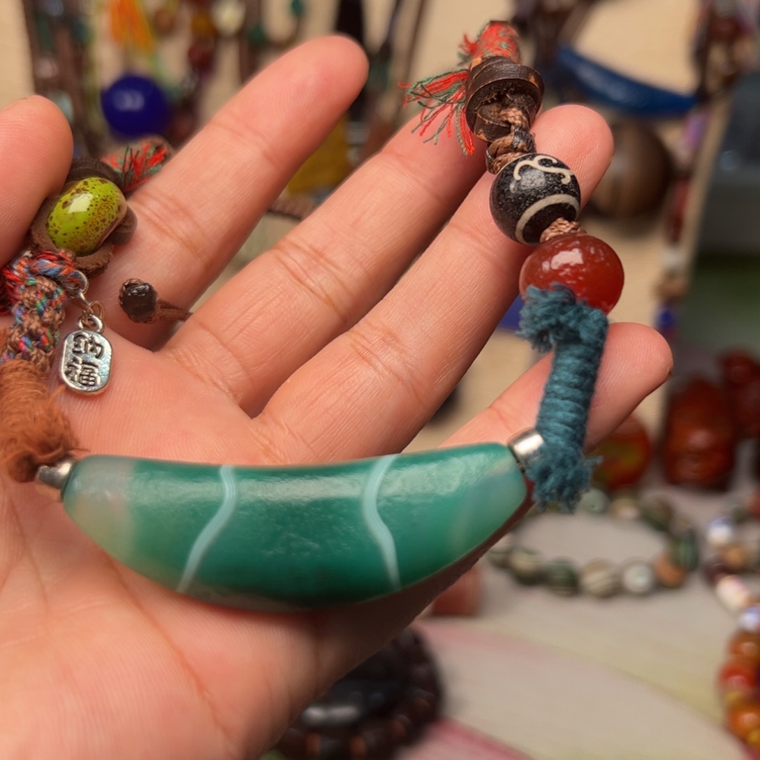 玛瑙/玉髓颈饰未镶嵌